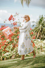 Load image into Gallery viewer, Jaila Kimono Dress - Yellowbelles