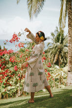 Load image into Gallery viewer, Jaila Kimono Dress - Peach Stripes