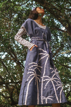 Load image into Gallery viewer, Papiya Caftan - Chambray with White Palms