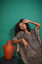 Load image into Gallery viewer, Bagru Caftan - Design 5
