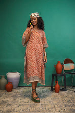 Load image into Gallery viewer, Bagru Caftan - Design 9