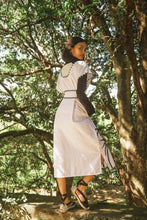 Load image into Gallery viewer, Papiya Caftan - White with Black Palms