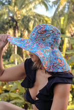 Load image into Gallery viewer, Wyra Reversible Wide Brim Hat - Aqua/ Blue