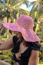 Load image into Gallery viewer, Wyra Reversible Wide Brim Hat - Orange/Pink
