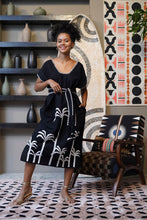 Load image into Gallery viewer, Papiya Caftan -  Black with white Palms
