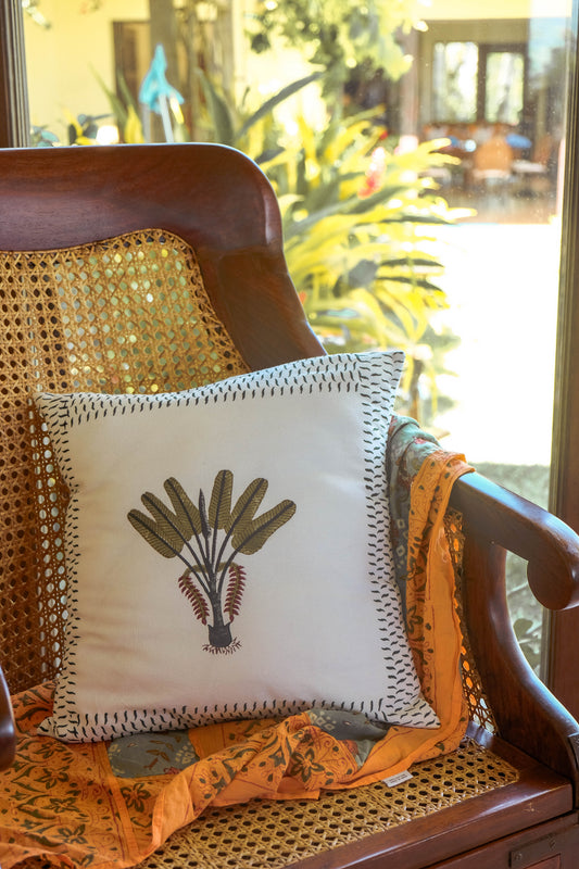17HM Fundari Throw Pillow Cover - Travelers Palm