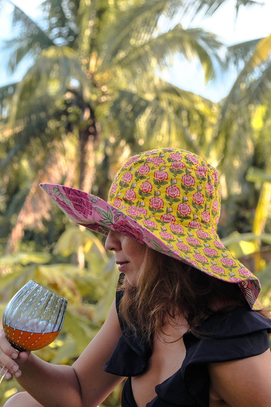 Wyra Reversible Wide Brim Hat - Yellow/Fuschia